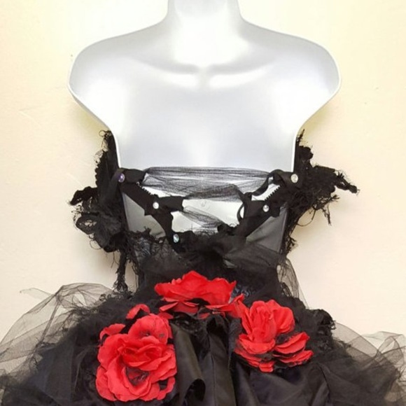 BELLA BLACK SWAN Goth Corset Wedding Ballgown Set - Picture 3 of 5